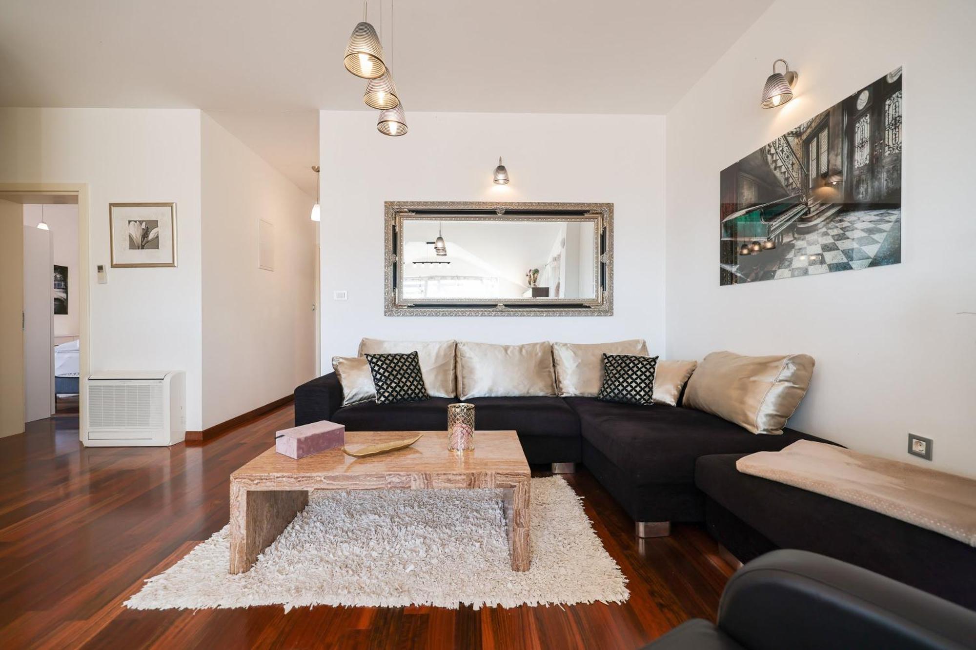 Olive Garden Apartment