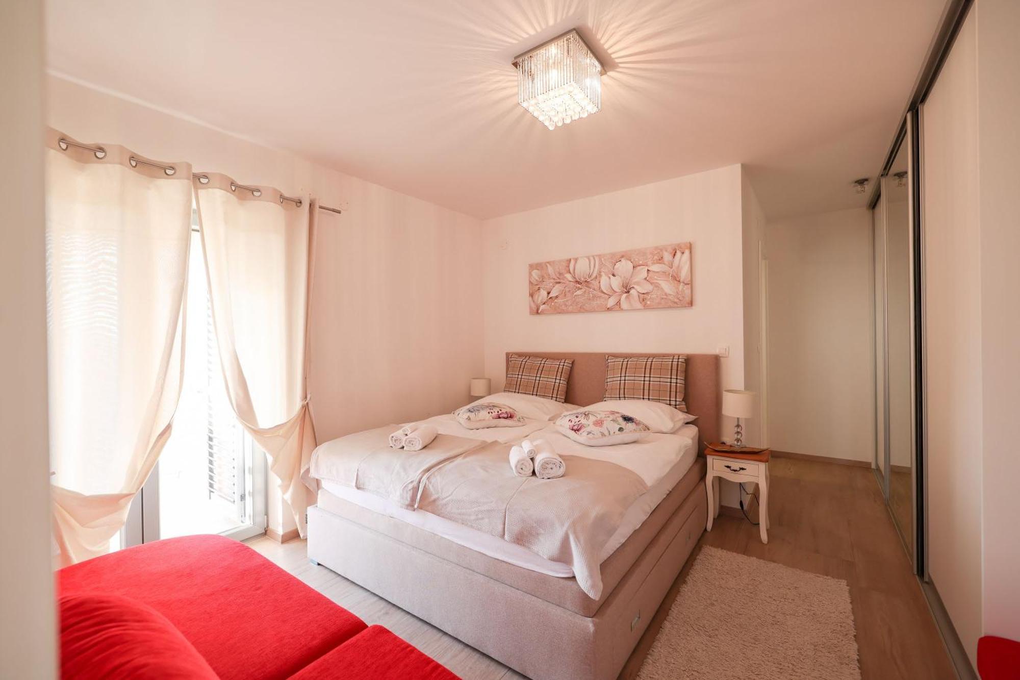 Olive Garden Apartment *